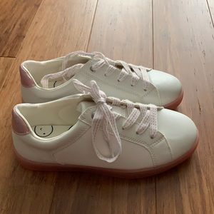 Cat and Jack Sneakers size 4